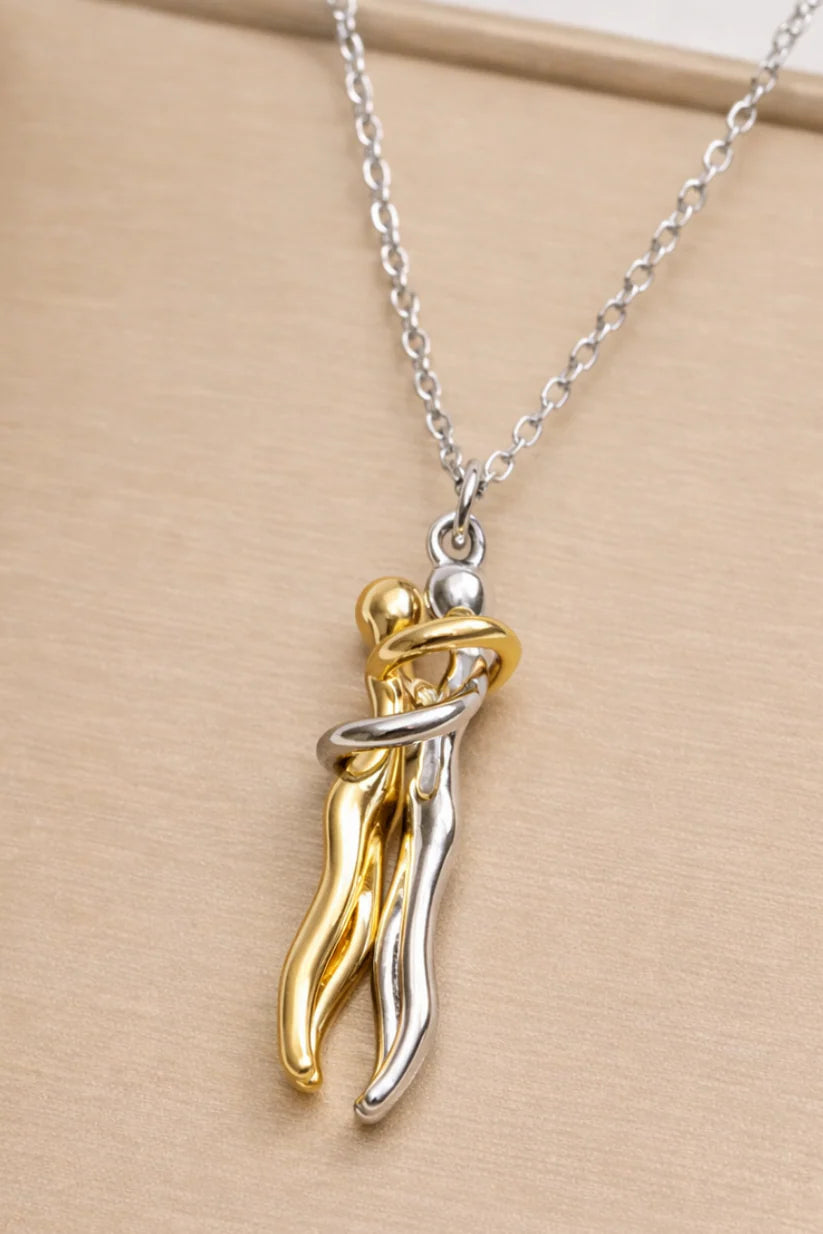 Eternal Hug 925 Sterling Silver Necklace
