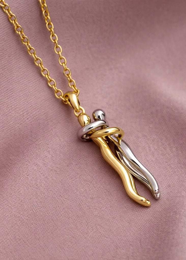 Eternal Hug 925 Sterling Silver Necklace